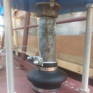hypaloon-boot-with-clamps